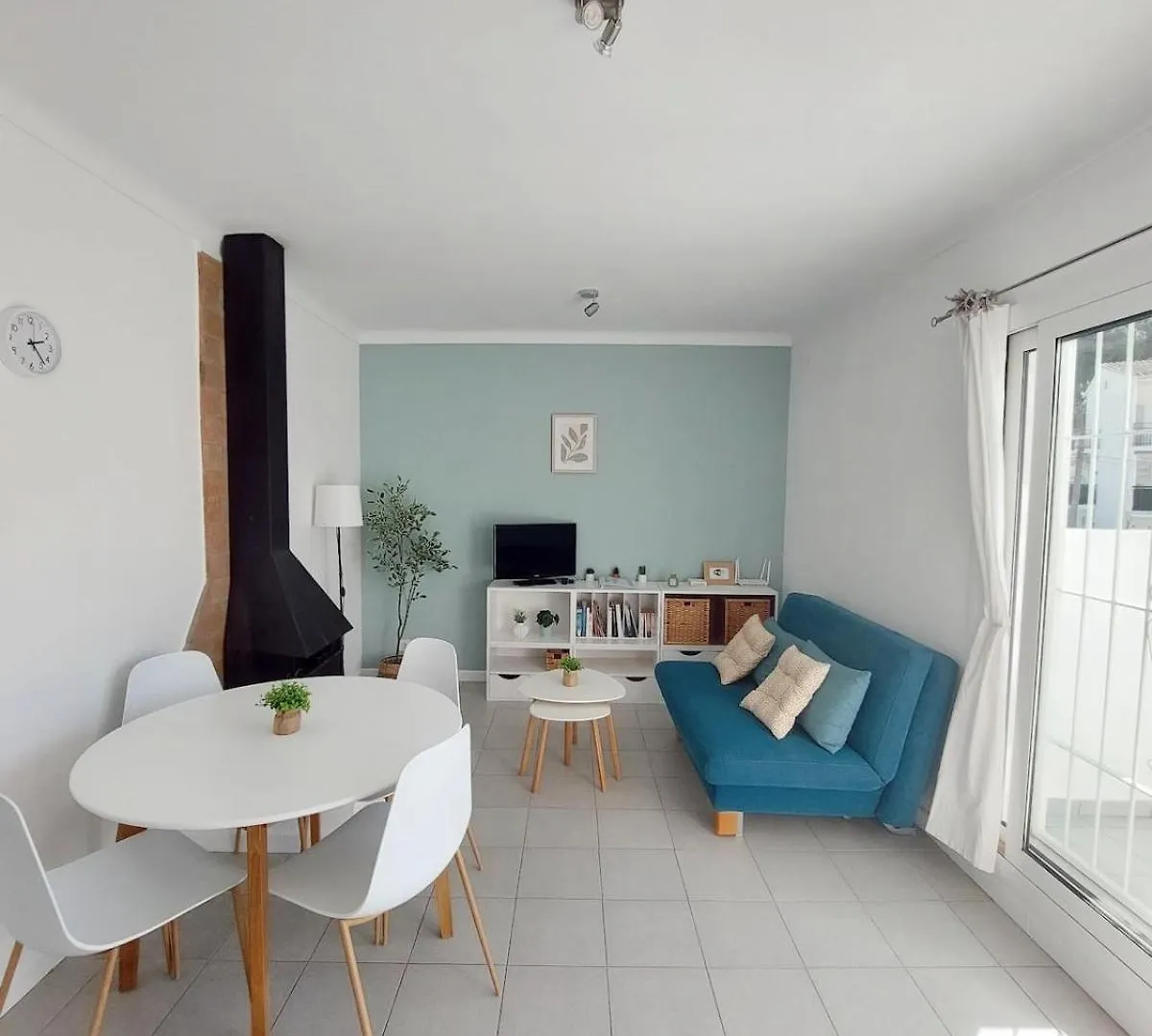 Bel Appartement Avec Terrasse Proche De La Mer L'Escala